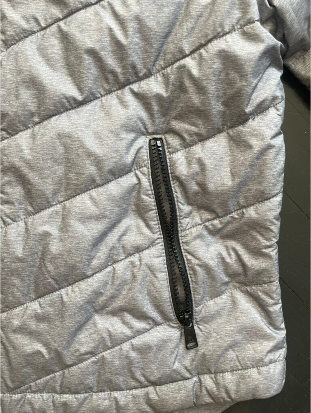 The North Face Women's Gray Quilted Puffer Jacket M - Picture 5 of 15